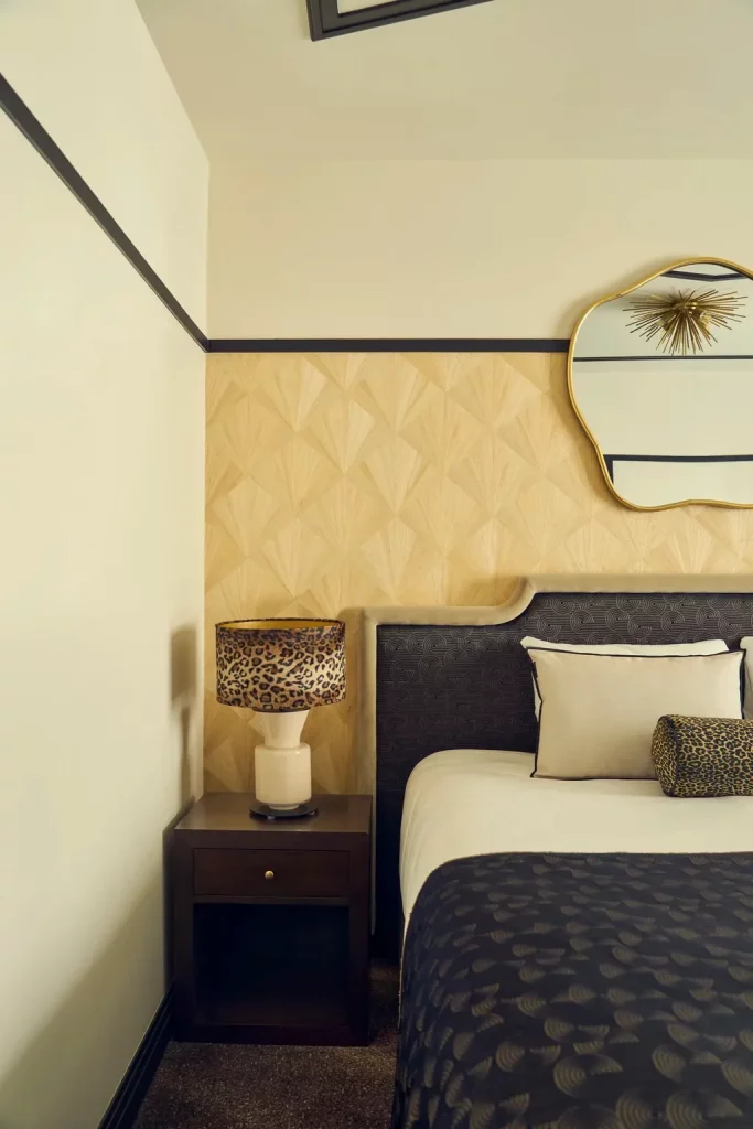 50 Modern Art Deco Bedroom Ideas For Fall