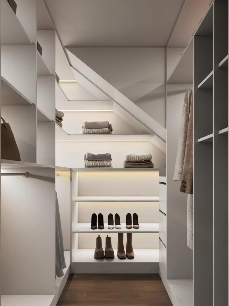 43 Small-Space Walk-In Closet Organization Ideas to Try This Season