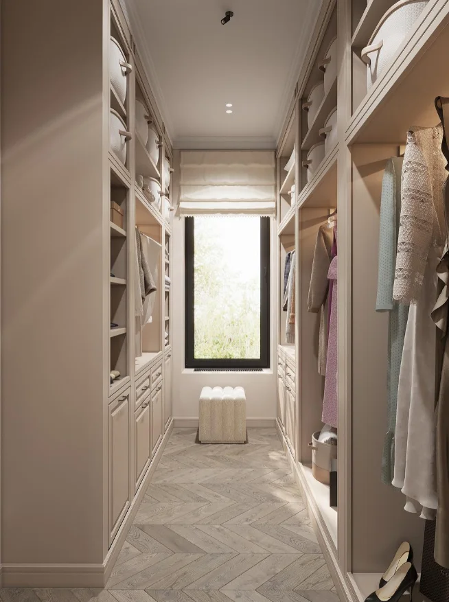 43 Small-Space Walk-In Closet Organization Ideas to Try This Season