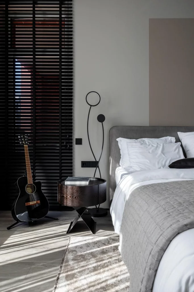 46 Black Accent Bedroom Ideas for a Stylish and Cozy Space