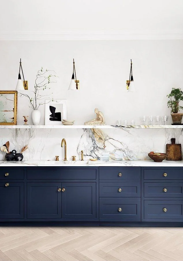 45 Dark Blue Kitchen Design Ideas to Fall 2026 Season