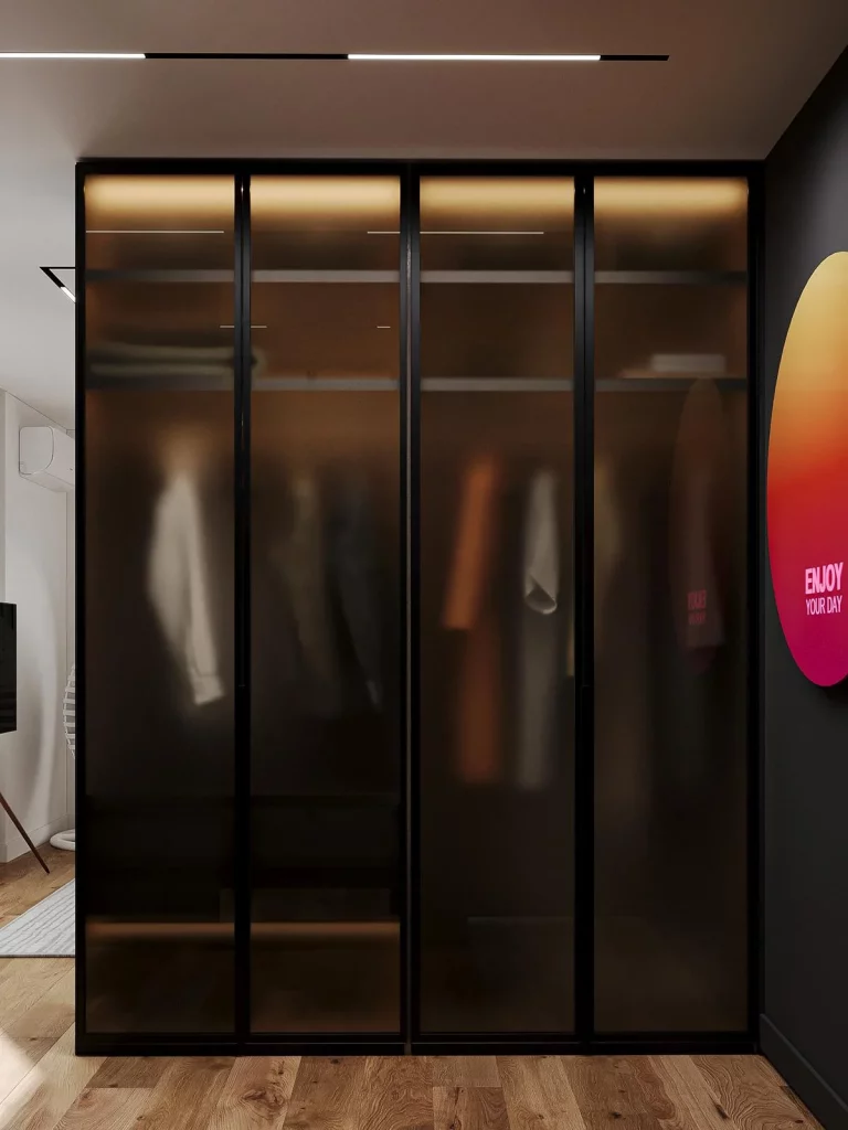 43 Small-Space Walk-In Closet Organization Ideas to Try This Season