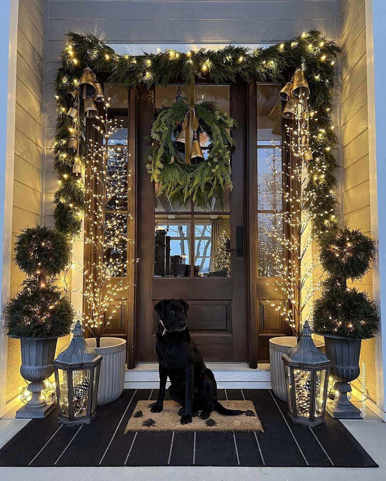 Elegant Porch with Garland and Abundant Fairy Lights — Christmas Yard Decor