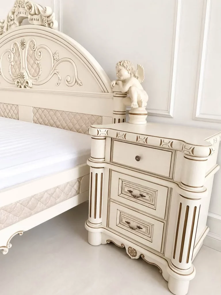 56 Old-World Inspired Furniture Ideas for a Sophisticated Home