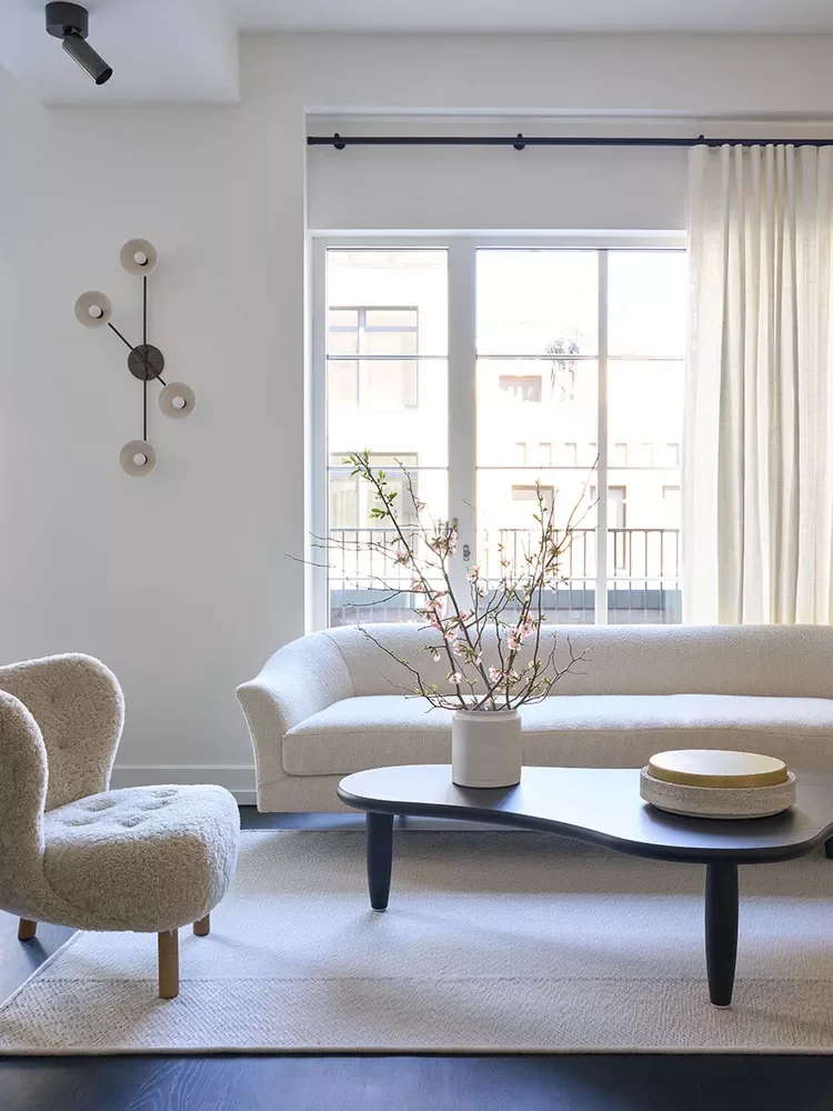 40 Minimalist Living Room Design Tips For Stylish Spaces