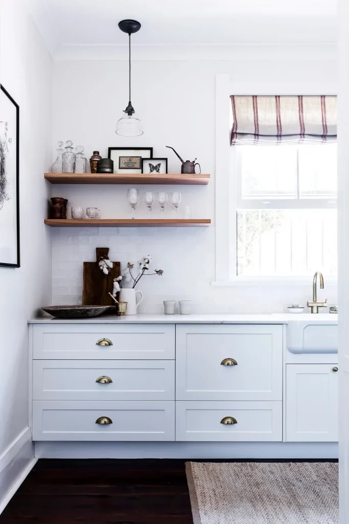 39 Stylish Modern Kitchen Ideas with Decorative Open Shelving