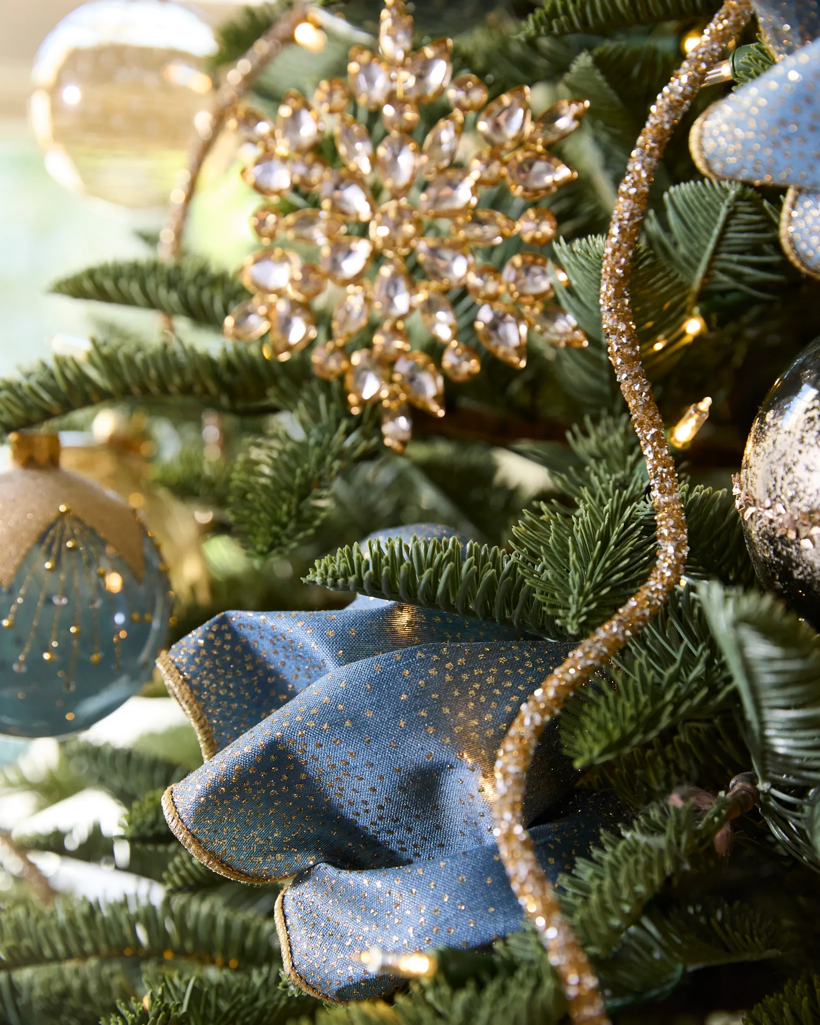 Elegant Blue Ribbon with Gold Stars Elegant Blue Ribbon with Gold Stars — Christmas Tree Ribbon