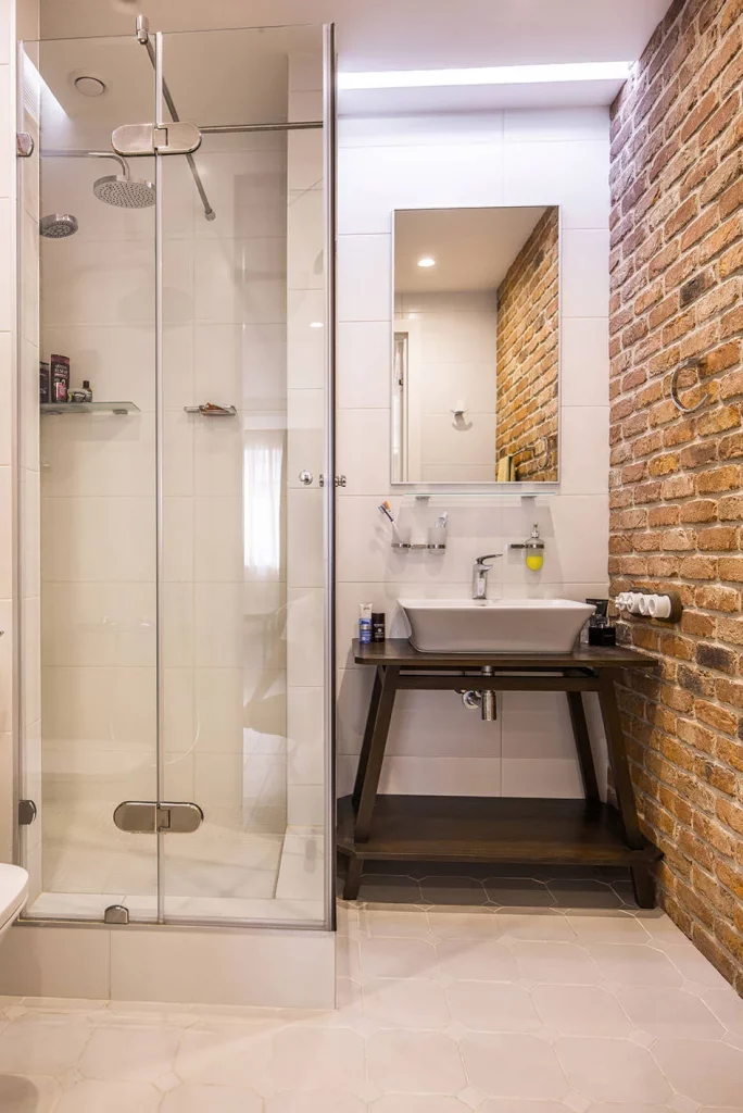40 Small Bathroom Design Ideas To Maximize Space