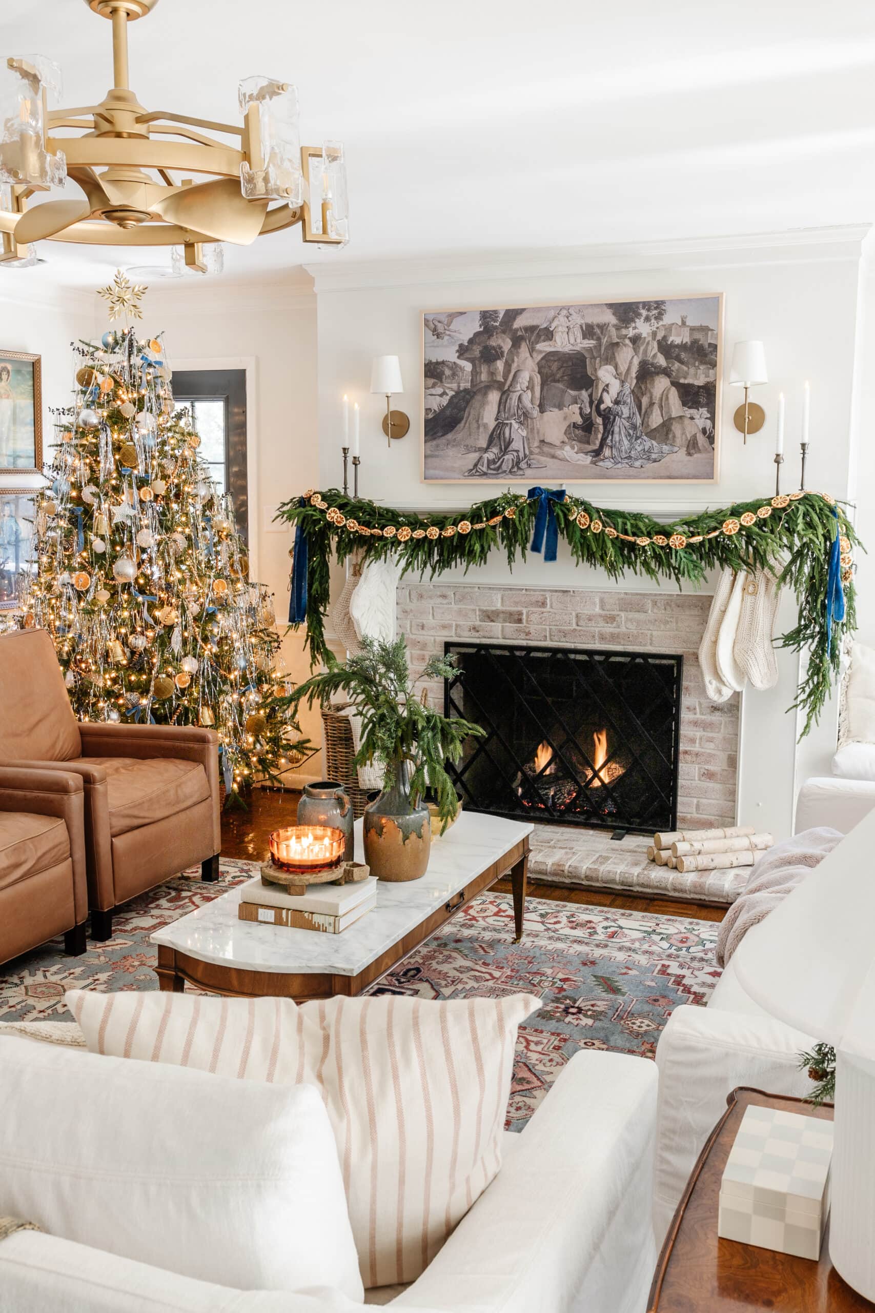 Traditional Living Room with Abundant Greenery and Ornaments Traditional Living Room with Abundant Greenery and Ornaments — Christmas Living Room Decor
