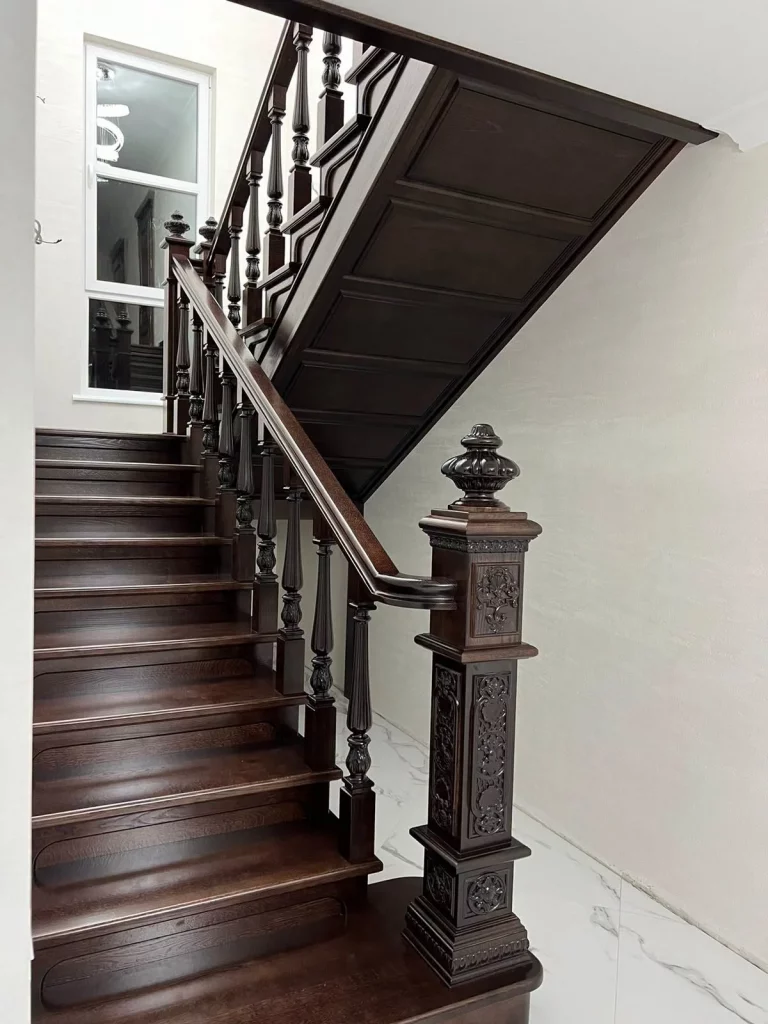 56 Old-World Inspired Furniture Ideas for a Sophisticated Home