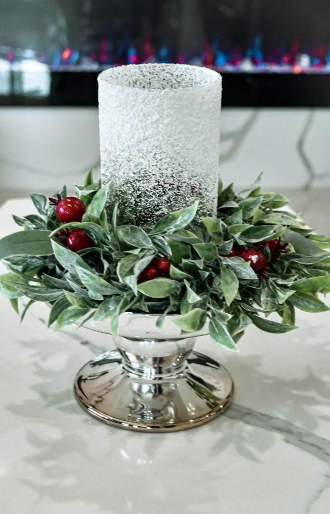 Modern Frosted Candle Holder with Greenery Modern Frosted Candle Holder with Greenery — Christmas Coffee Table Decor