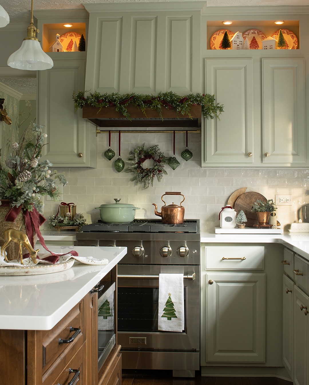 Modern Farmhouse Kitchen with Sage Green Cabinetry and Garland Modern Farmhouse Kitchen with Sage Green Cabinetry and Garland — Sage Green Christmas Decor