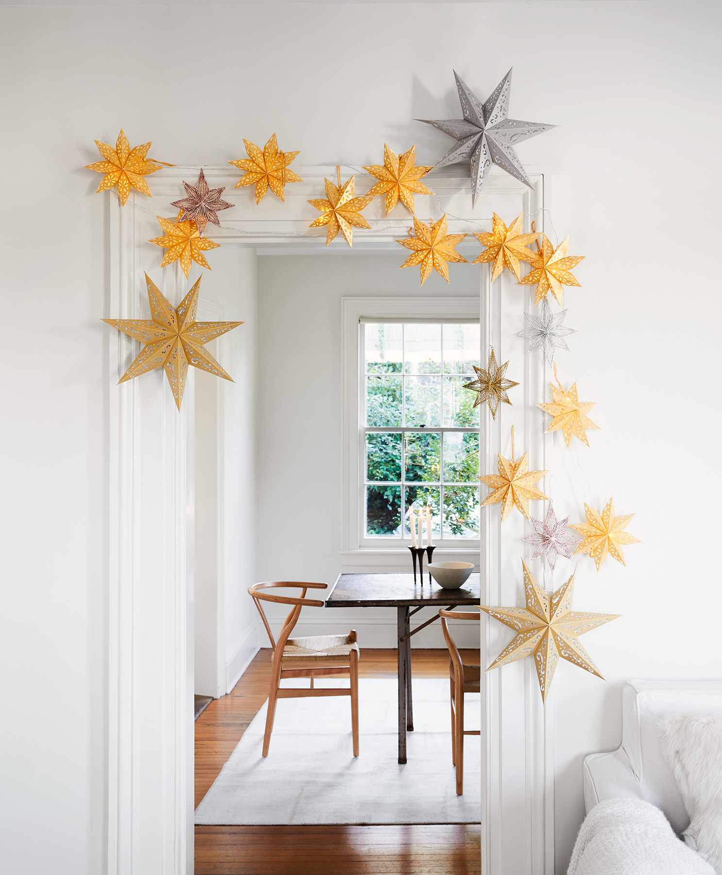 Simple Modern Doorway with Paper Star Garlands — Simple Christmas Decor