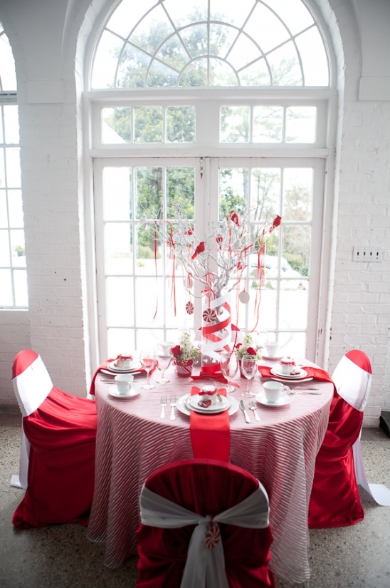 Sparkling Sequin Runner Table Setting — Christmas Wedding Decor
