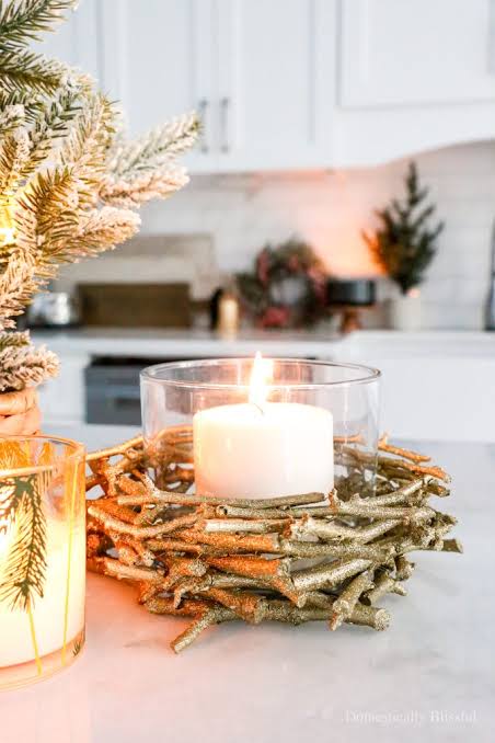 White Pillar Candle in Glass Hurricane on Gold Glitter Twigs — Christmas Candle Decor