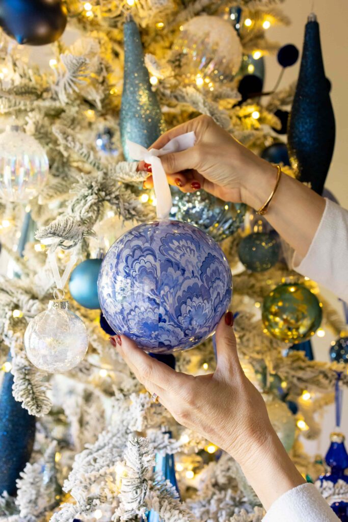 Elegant Blue and White Marbled Glass Ornament Elegant Blue and White Marbled Glass Ornament — Blue Christmas Decor