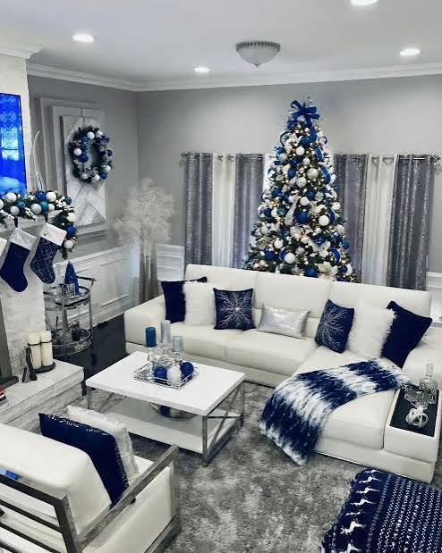Blue and White Winter Wonderland Christmas Living Room — Winter Wonderland Christmas Decor
