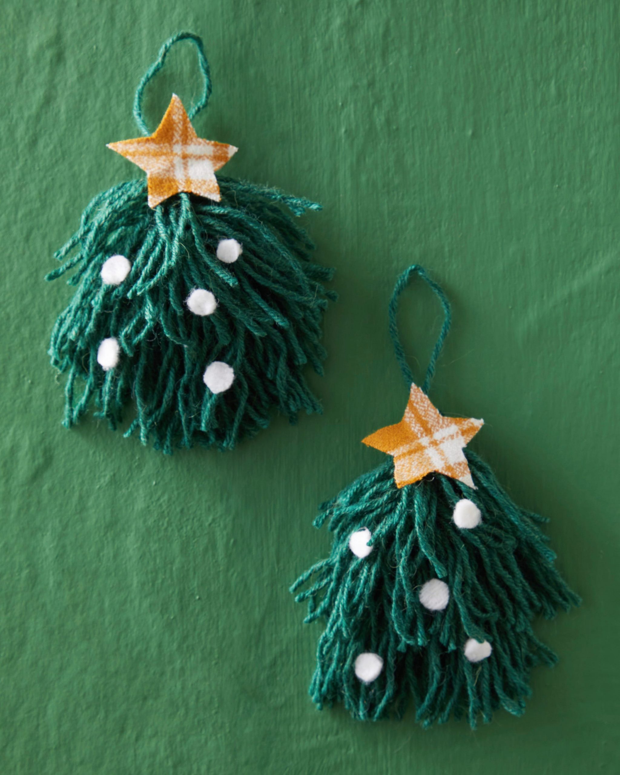 Textured Yarn Christmas Tree Ornaments — DIY Christmas Ornaments