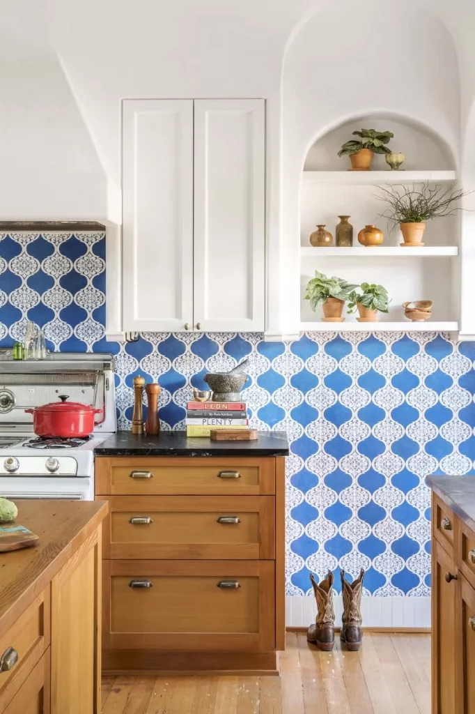 39 Stylish Modern Kitchen Ideas with Decorative Open Shelving