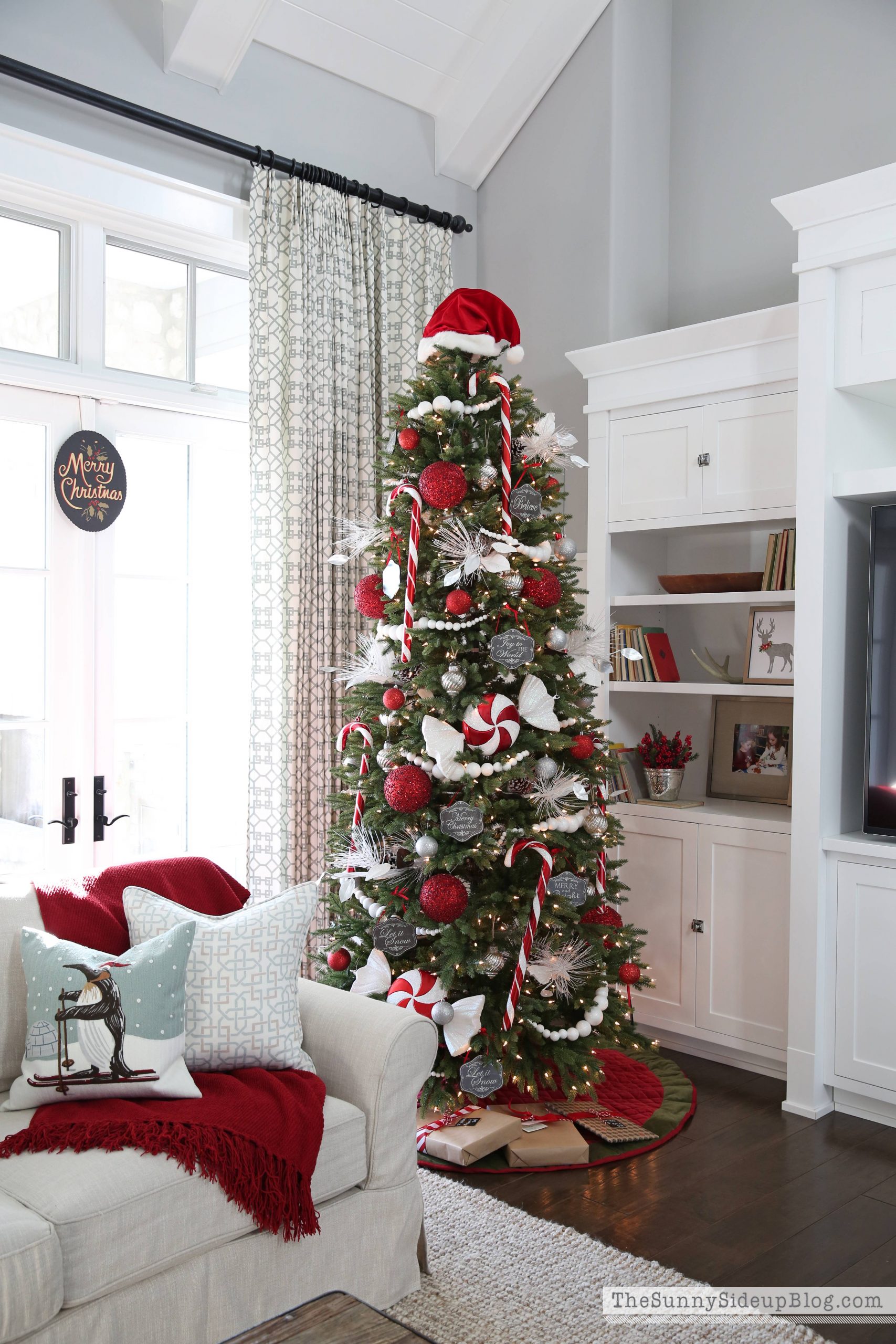 Festive Living Room Featuring Candy Cane Tree Ornaments — Candy Cane Christmas Decor
