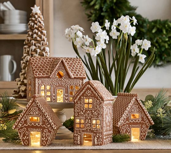 Traditional Display of Lighted Gingerbread Houses and Tree — Gingerbread Christmas Decor