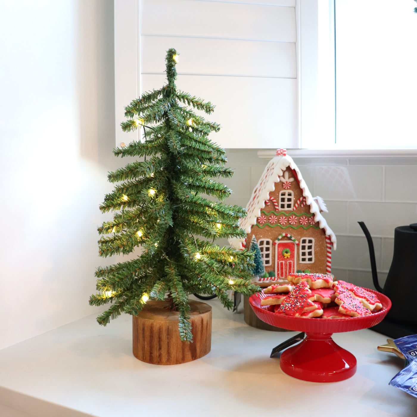 Festive Kitchen Counter Vignette with Gingerbread House — Small Christmas Tree Decor
