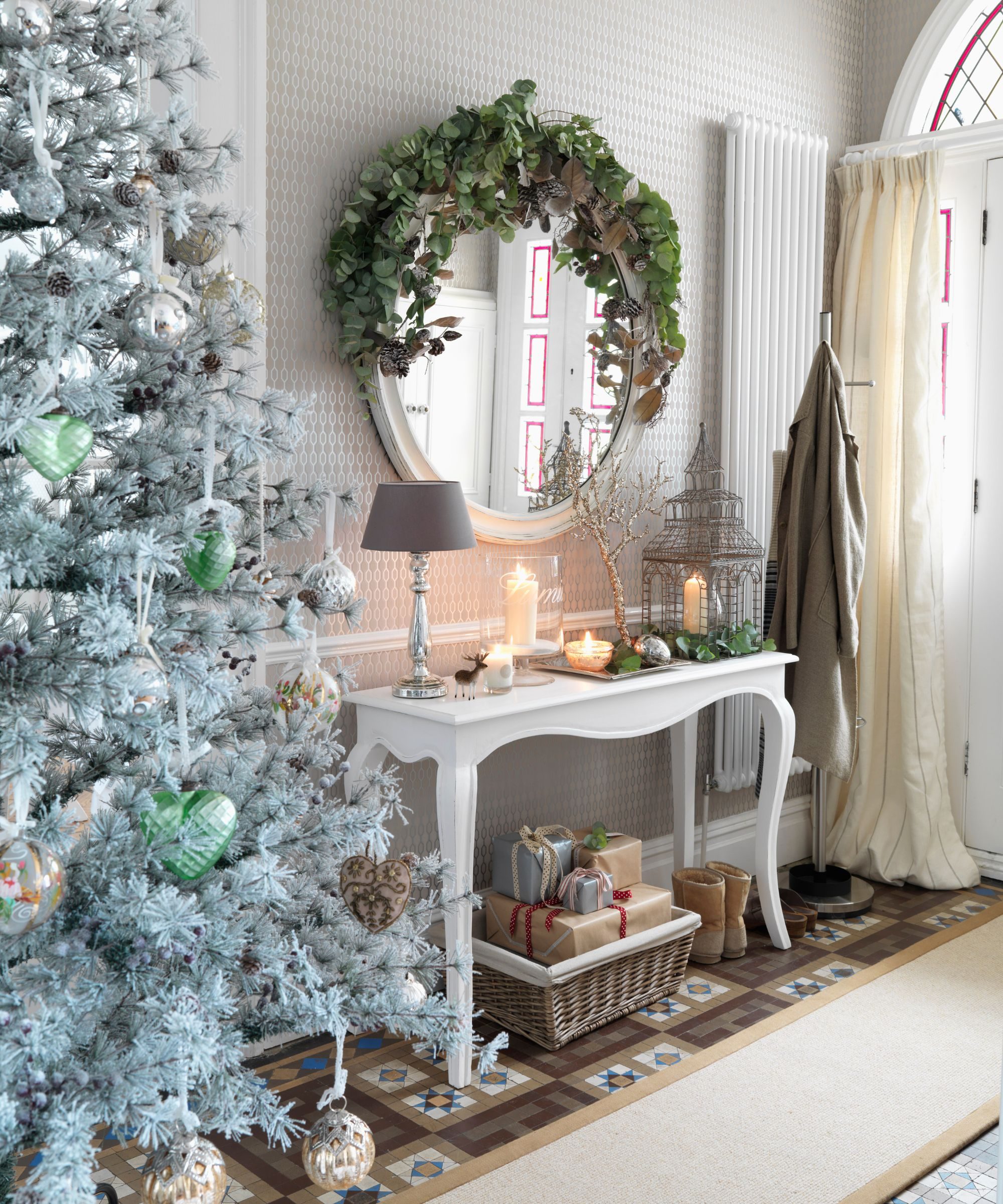 Elegant Entryway Console with Frosted Tree and Eucalyptus Wreath Elegant Entryway Console with Frosted Tree and Eucalyptus Wreath — Christmas Entryway Decor
