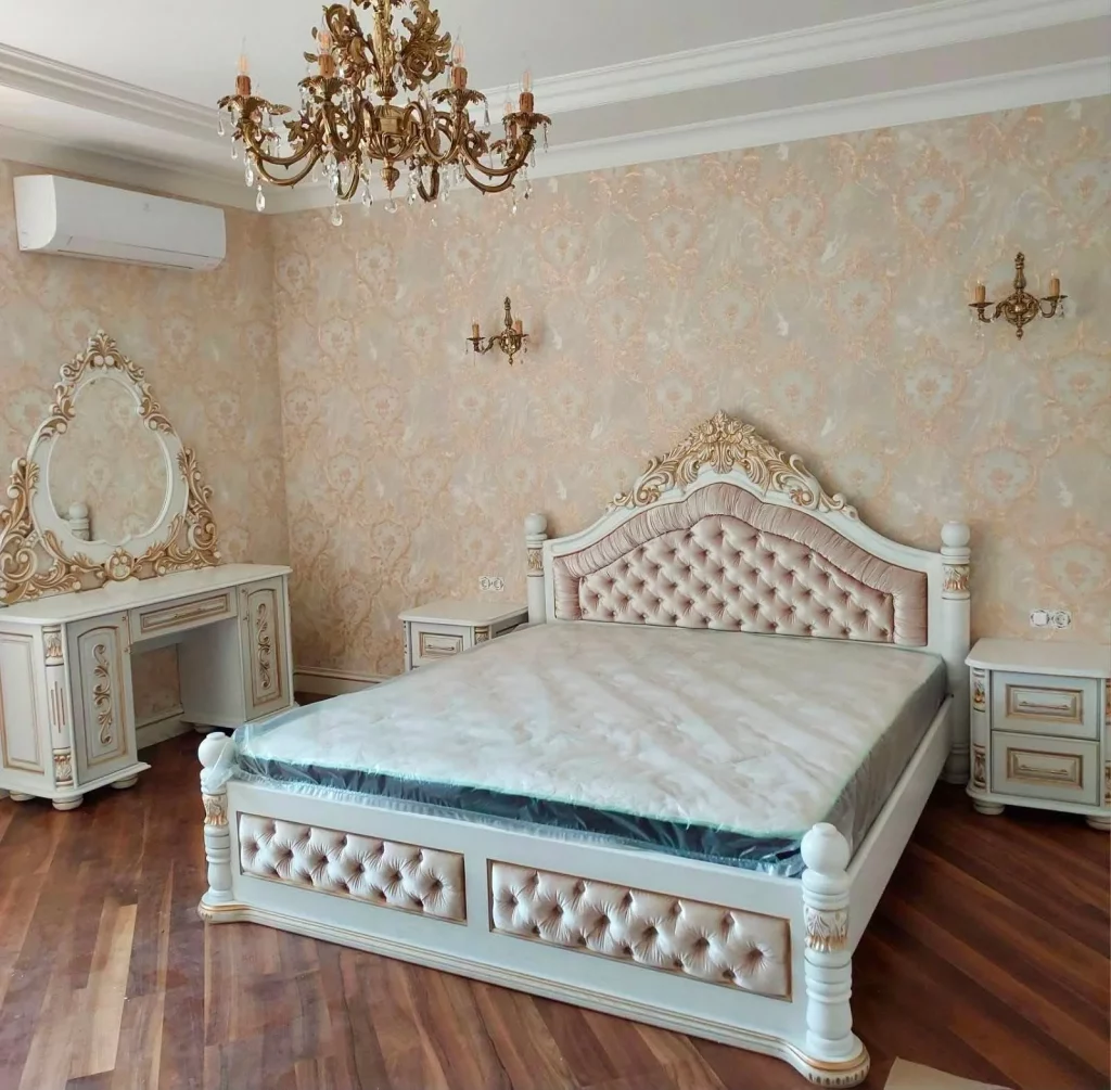 56 Old-World Inspired Furniture Ideas for a Sophisticated Home