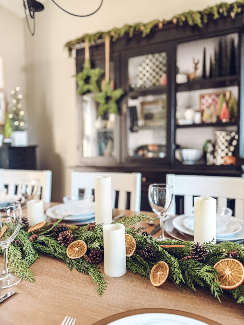 Long Natural Table Runner with Dried Oranges and Candles — Christmas Centerpiece
