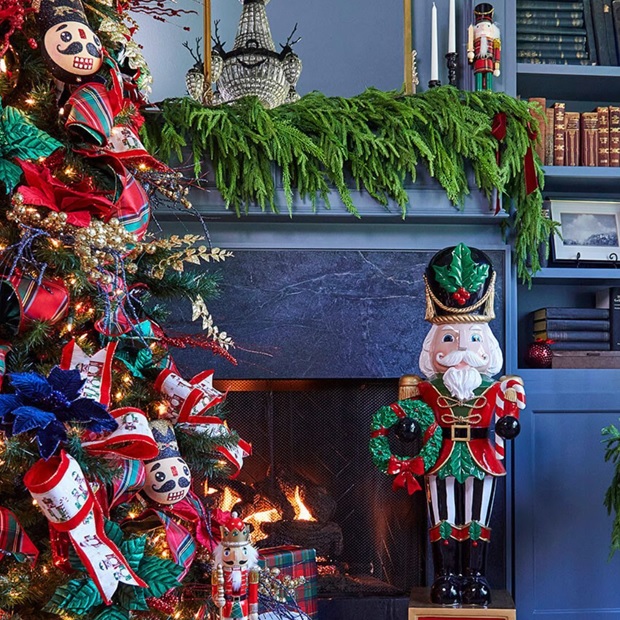 Christmas Decor: A Complete Guide for Pulling It All Together - Decorator's Warehouse
