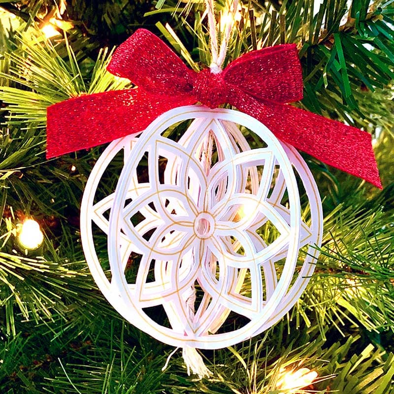 Intricate Geometric Paper Snowflake Ornaments — DIY Christmas Ornaments