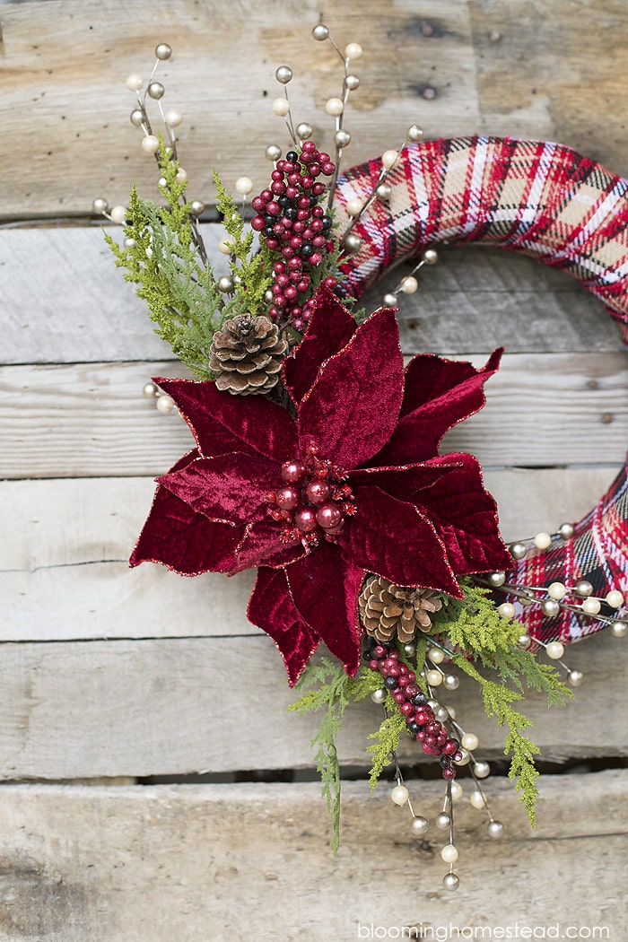 Velvet Poinsettia Wreath Detail: Rich Textures for a Rustic Look — DIY Christmas Wreath