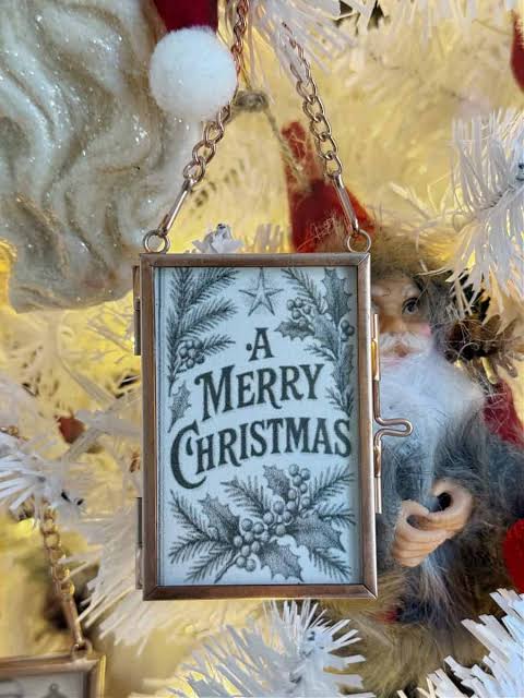 Vintage Print Framed Christmas Ornaments — DIY Christmas Ornaments