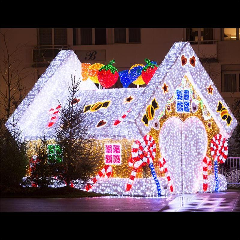 Giant Pre-Lit Gingerbread House Spectacle — Christmas Light Display Ideas