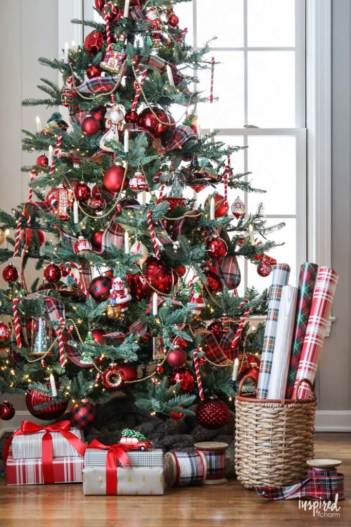 Traditional Christmas Tree with Plaid Ribbon and Gift Wrap Accents — Christmas Tree Decorating