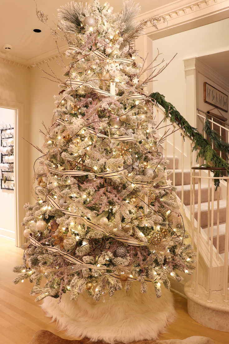 Winter Wonderland Metallic Ribbon and Frosted Tree Winter Wonderland Metallic Ribbon and Frosted Tree — Christmas Tree Ribbon