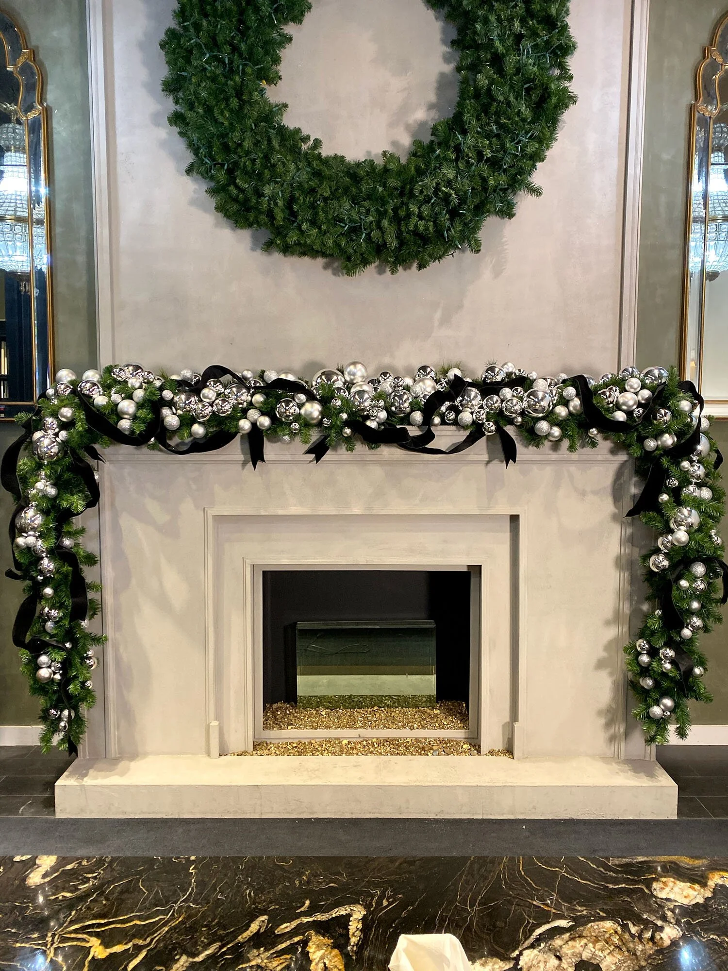 Holiday Season Decorating Ideas - Fireplace Mantels