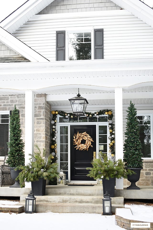 Elegant Visual Idea Elegant Visual Idea — Christmas Front Door Decor