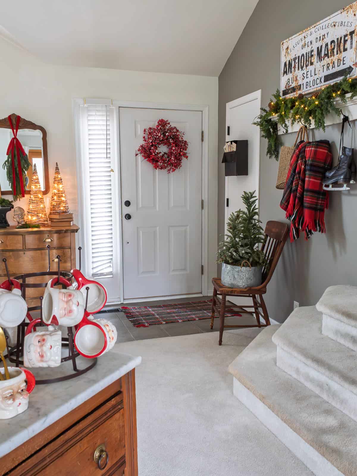 Traditional Hallway with White Dresser and Festive Accents Traditional Hallway with White Dresser and Festive Accents — Christmas Entryway Decor