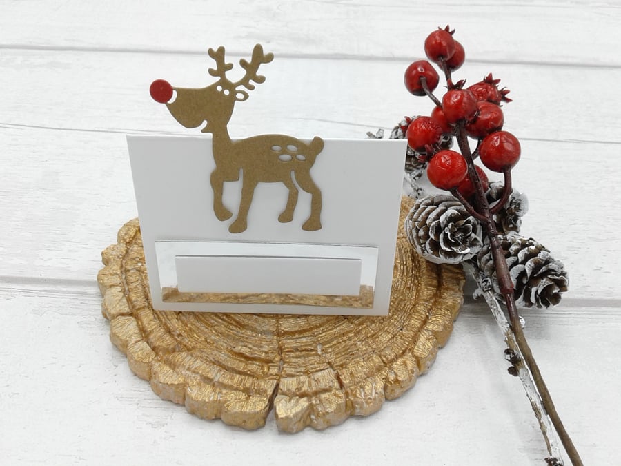 Whimsical Reindeer Cutout Place Cards with Natural Accents — Christmas Place Cards