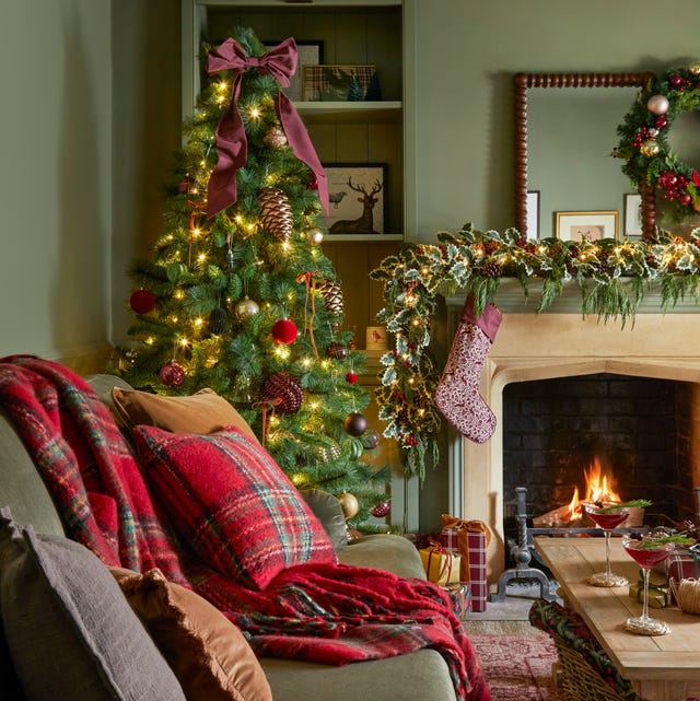 Cozy Traditional Living Room with Plaid Accents and Fireplace Cozy Traditional Living Room with Plaid Accents and Fireplace — christmas decor trends 2026