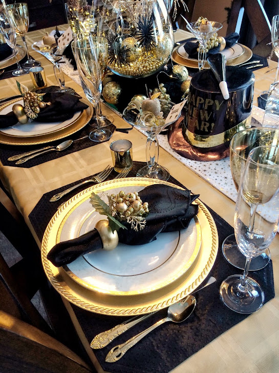 common ground : Last Minute Ideas for a New Year's Eve Tablescape