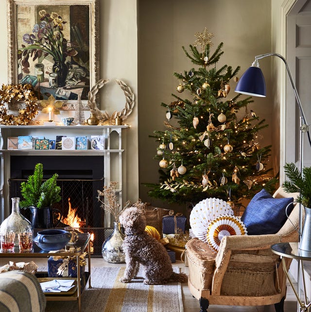 Rustic Traditional Christmas Tree by a Fireplace Glow — Christmas Tree Decorating