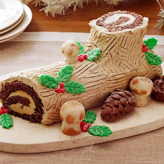Showstopping Yule Log Cake with Meringue Mushrooms — Christmas Dessert Table