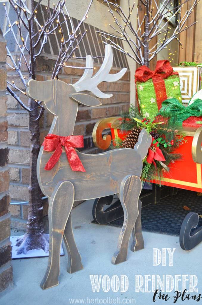 Rustic Reindeer and Sleigh Vignette with Festive Glow — Simple Christmas Outdoor Decor