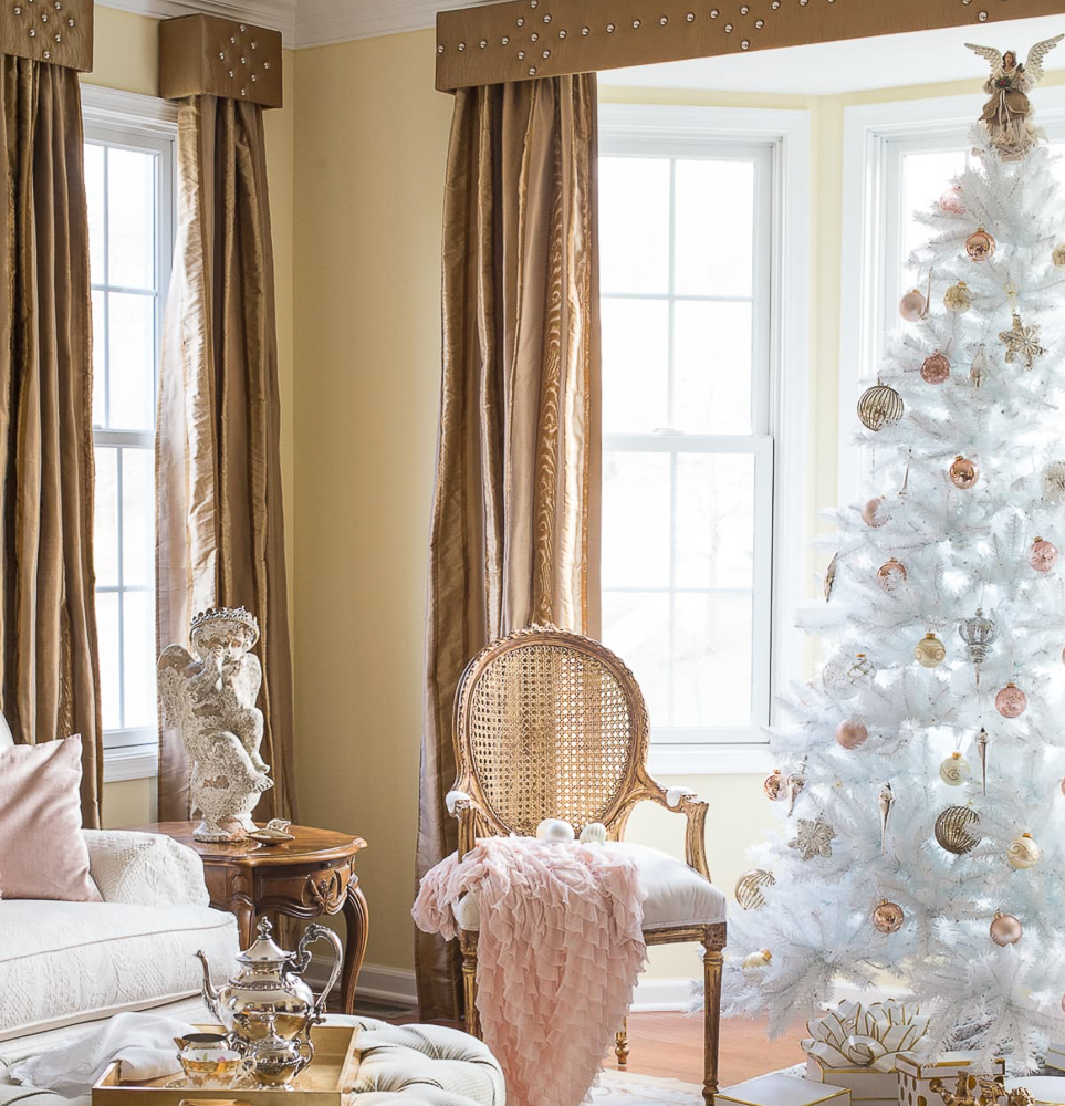 Traditional White Flocked Tree with Gold and Rose Gold Ornaments — White Christmas Tree Decor