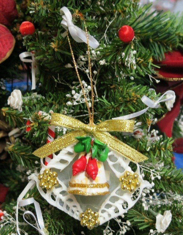Handmade Coastal Christmas Ornament Detail Handmade Coastal Christmas Ornament Detail — Coastal Christmas Decor