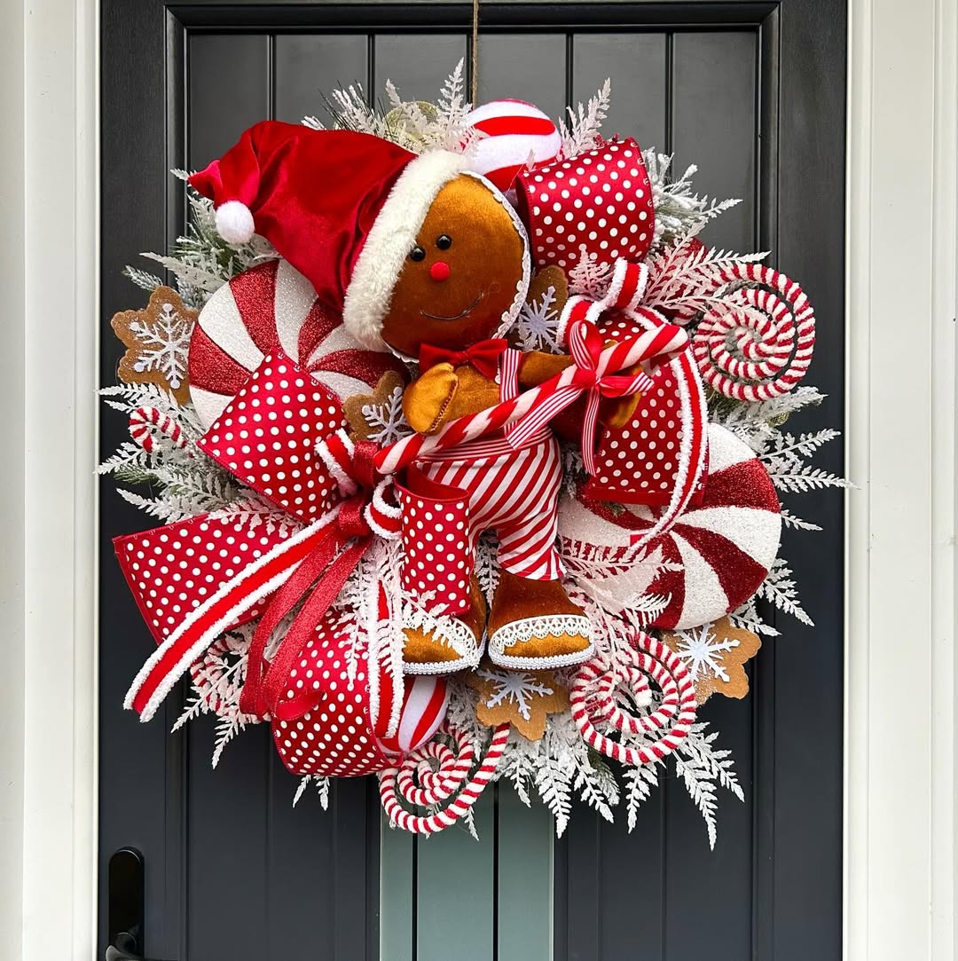 Festive Gingerbread Man Wreath for Front Door Decor — Gingerbread Christmas Decor
