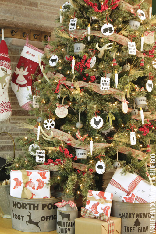 Farm Animal Ornaments on Christmas Tree Farm Animal Ornaments on Christmas Tree — Farmhouse Christmas Tree