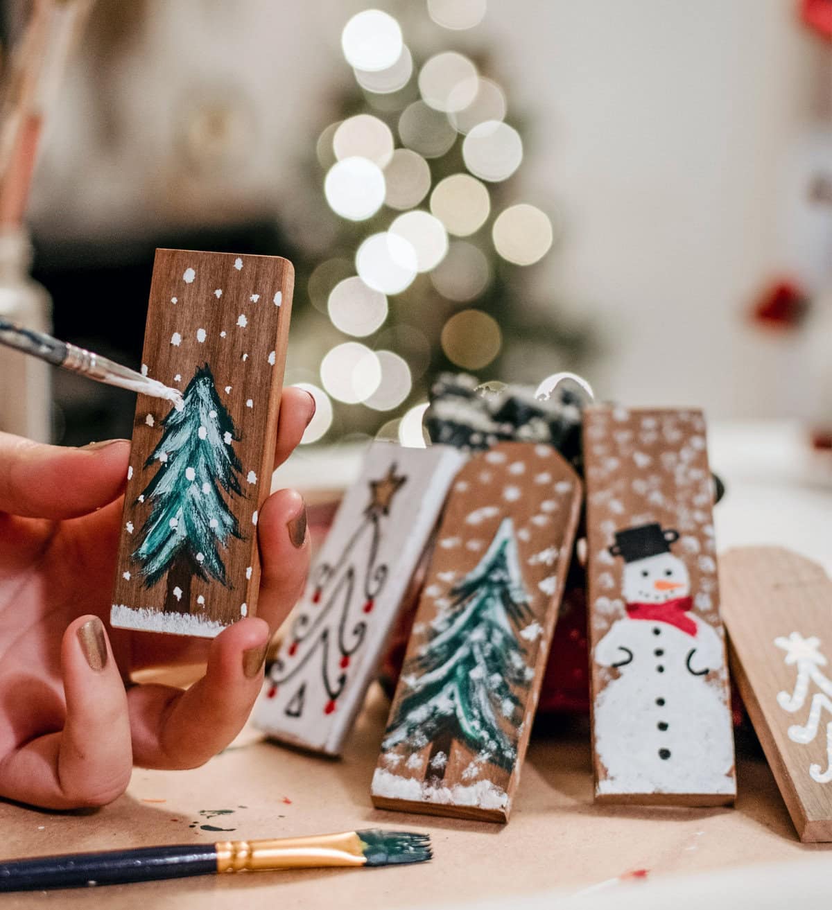 Paint Folk Art Wooden Christmas Blocks — DIY Christmas Decor